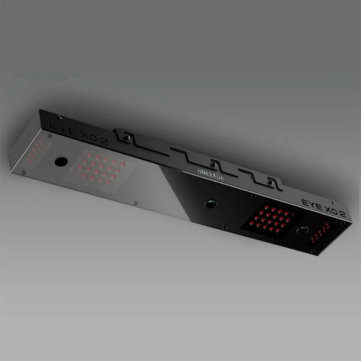 Uneekor Eye XO golf launch monitor for home golf simulators